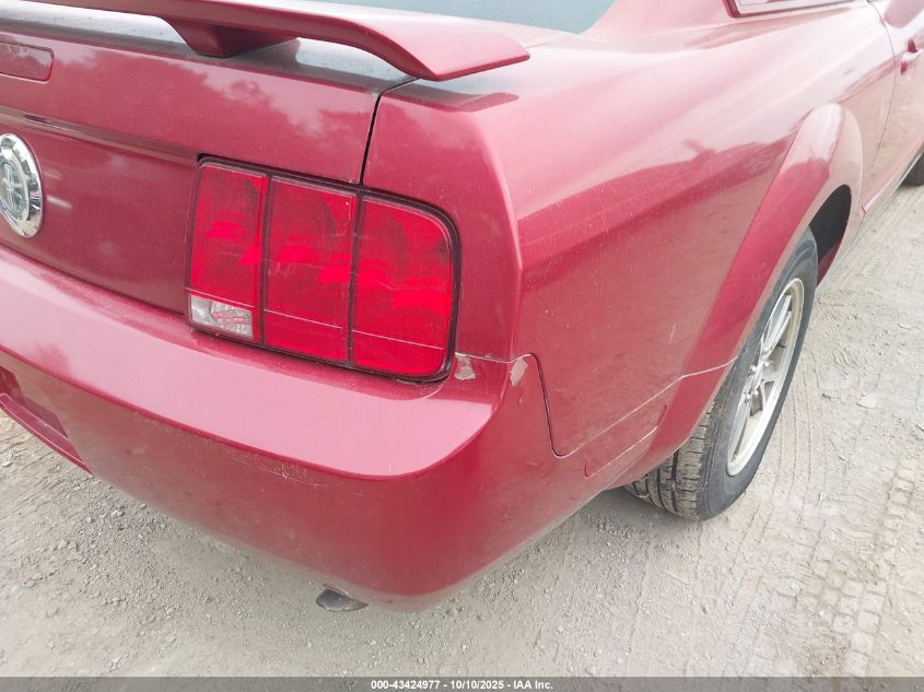 2005 Ford Mustang V6 Deluxe/V6 Premium VIN: 1ZVFT80N655110828 Lot: 43424977