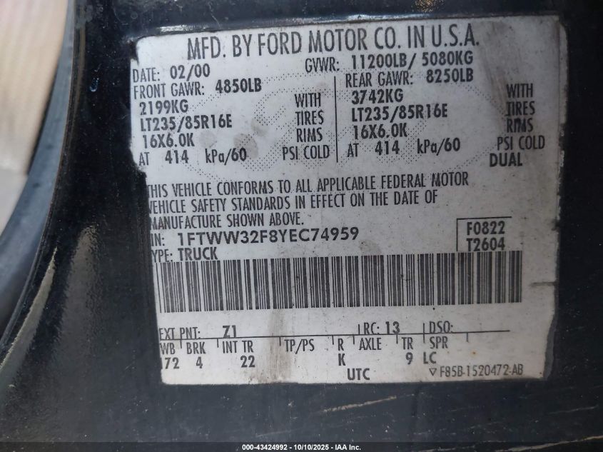 2000 Ford F-350 Lariat/Xl/Xlt VIN: 1FTWW32F8YEC74959 Lot: 43424992