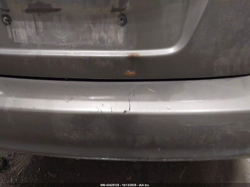 2002 Hyundai Accent L VIN: KMHCF35G22U230228 Lot: 43425125