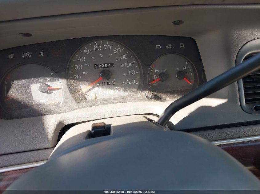 2002 Mercury Grand Marquis Gs VIN: 2MEFM74W52X600599 Lot: 43425198