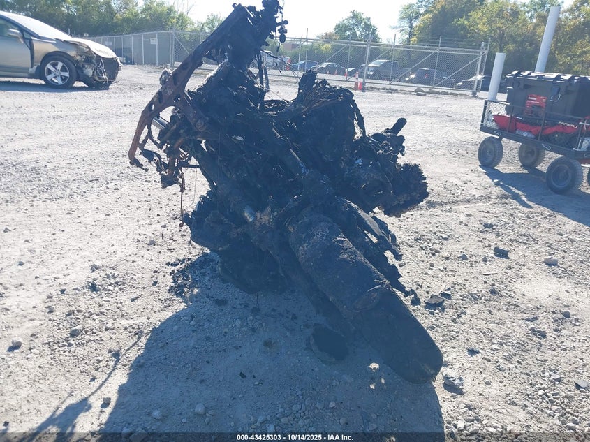 1HFSC47433A202528 2003 HONDA GL1800C photo no. 5