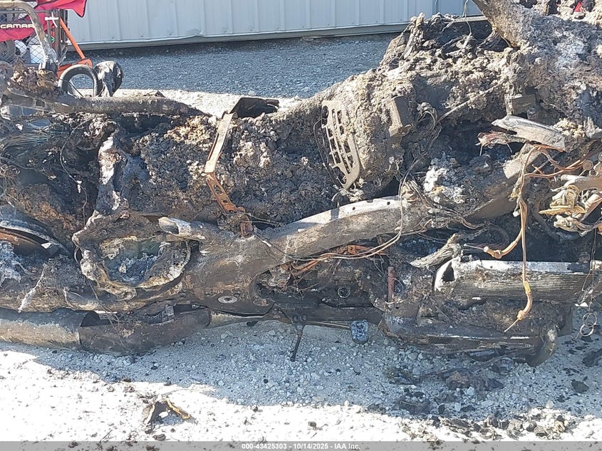 2003 Honda Gl1800 A VIN: 1HFSC47433A202528 Lot: 43425303