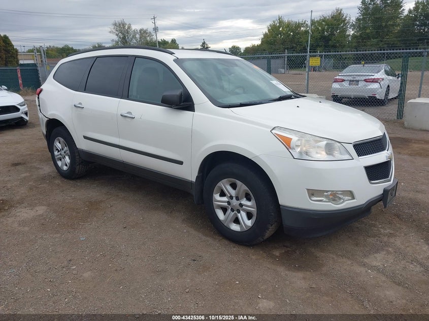CHEVROLET TRAVERSE LS