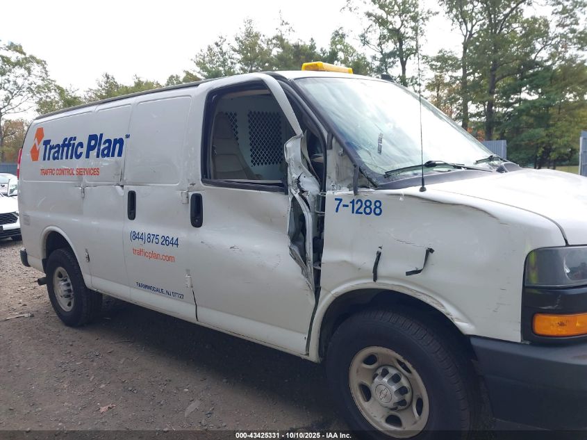 2018 Chevrolet Express 2500 Work Van VIN: 1GCWGAFP2J1336681 Lot: 43425331