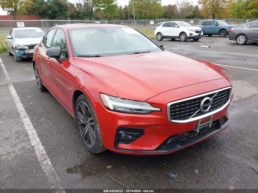 VOLVO S60 T6 R-DESIGN
