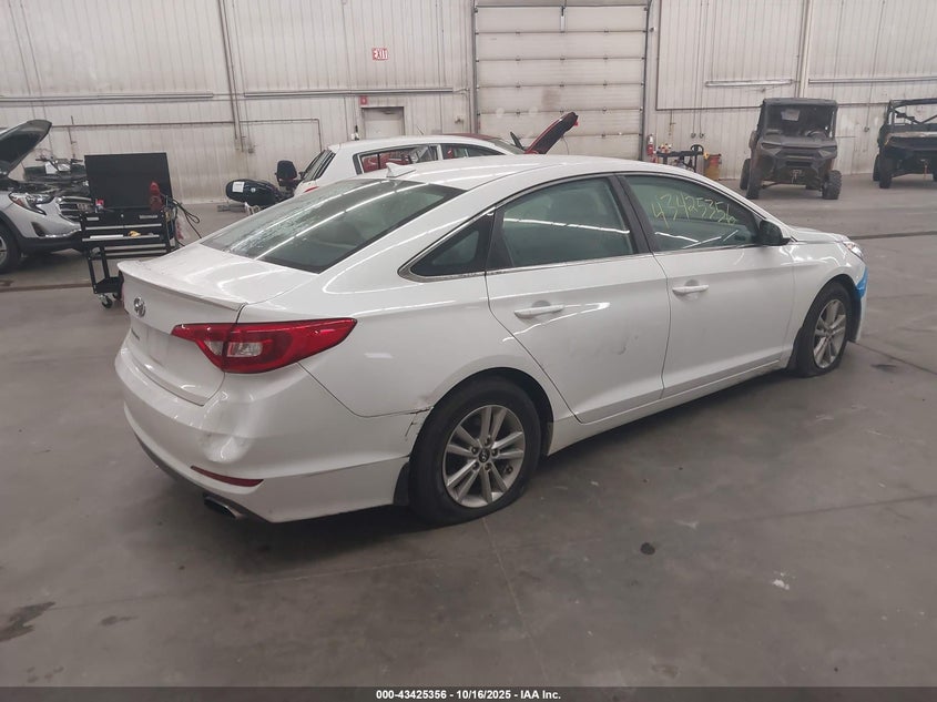 2017 HYUNDAI SONATA SE 5NPE24AF4HH551802