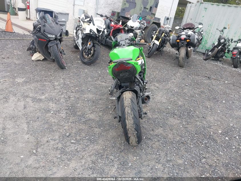 2025 Kawasaki Zx636 K VIN: JKBZXJJ19SA018760 Lot: 43425364