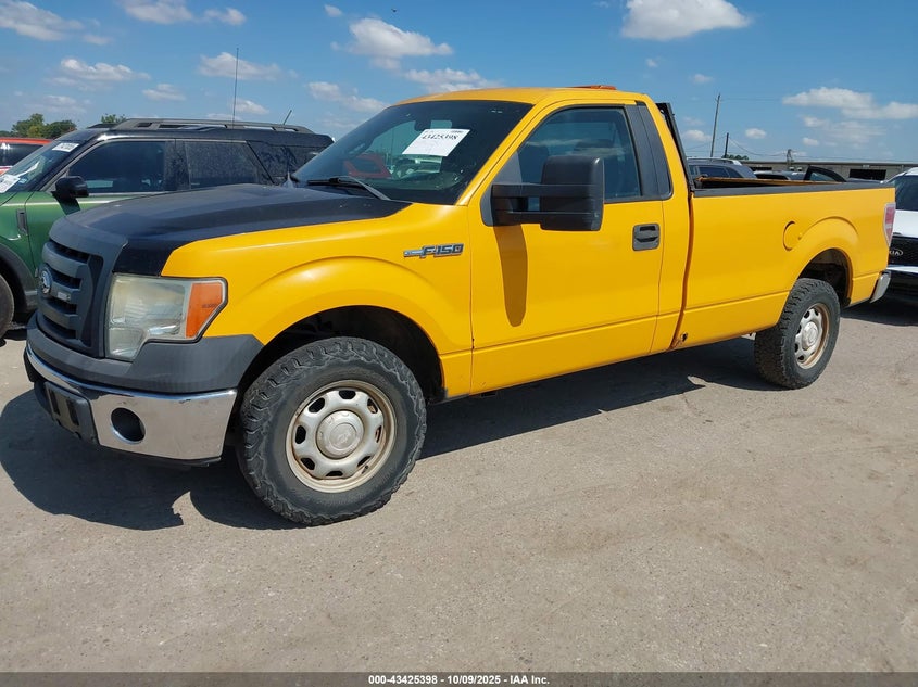 2011 Ford F150 yellow pickup gasoline 1FTPF1CT4BKD95610 photo #3