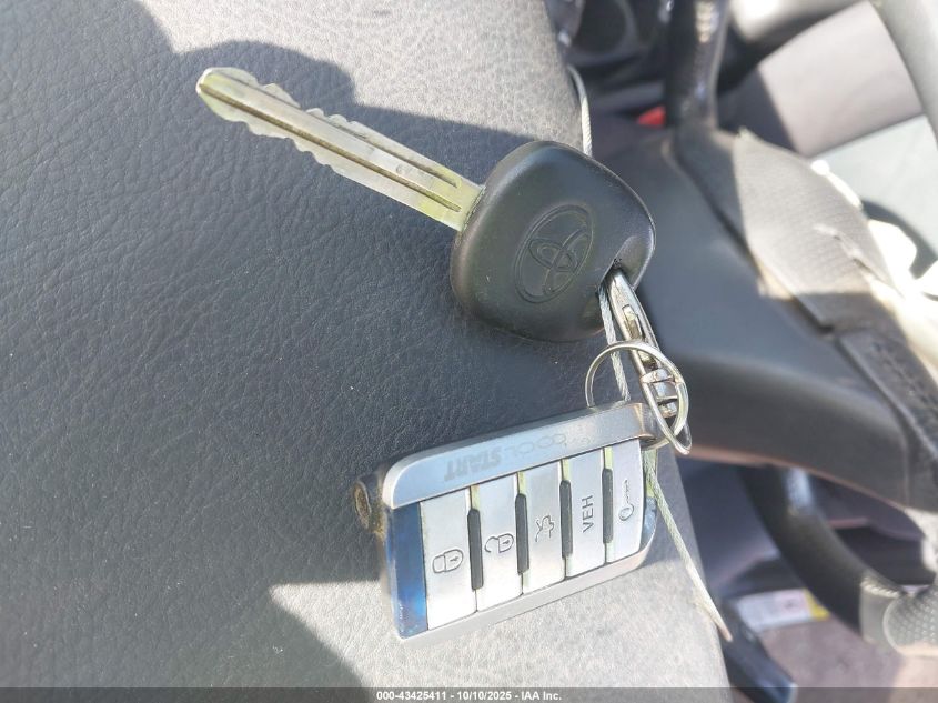 2006 Toyota Matrix Xr VIN: 2T1KR30E46C566141 Lot: 43425411