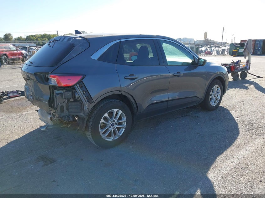 1FMCU0BZ0NUB46942 2022 FORD ESCAPE photo no. 4
