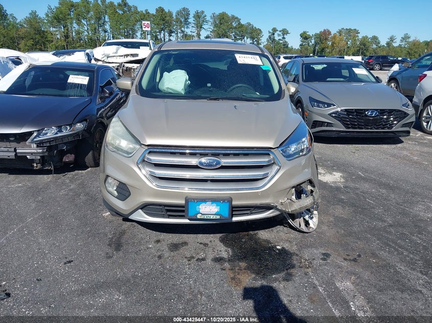 2017 Ford Escape Se VIN: 1FMCU9G92HUA29297 Lot: 43425447