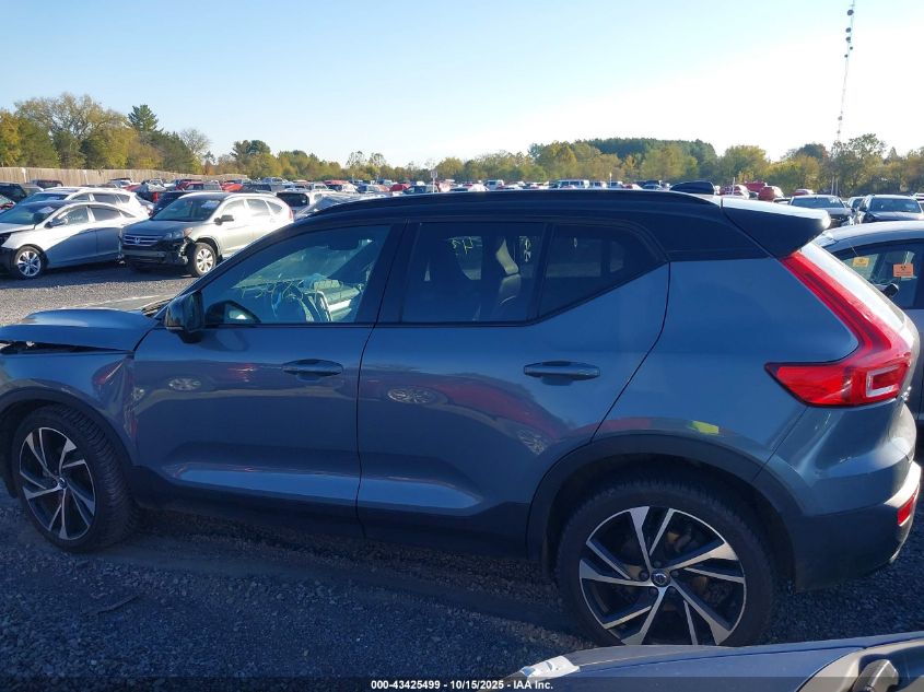 2021 Volvo Xc40 T5 R-Design VIN: YV4162UM7M2446598 Lot: 43425499