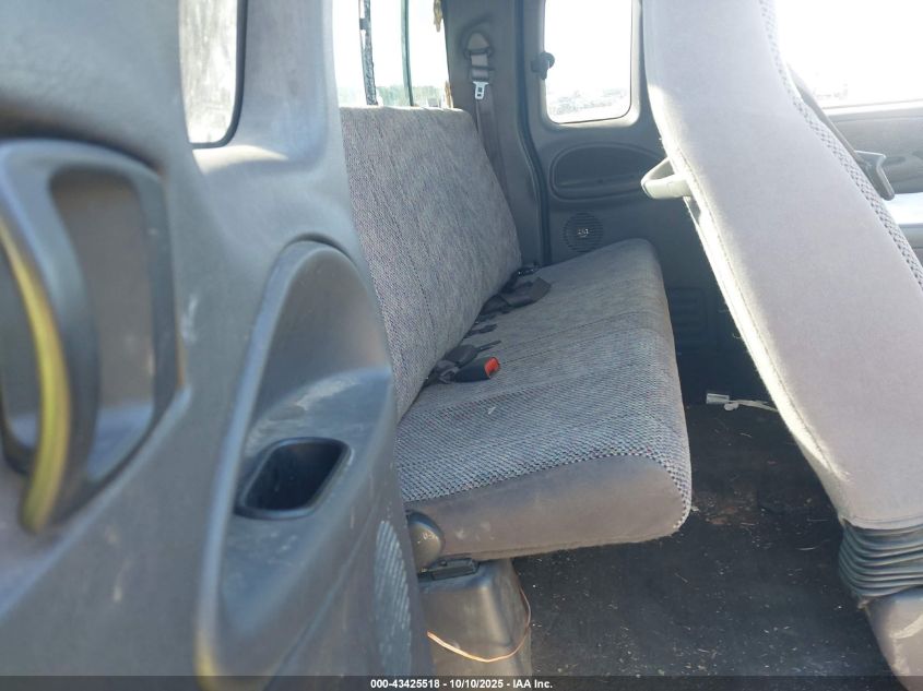 1998 Dodge Ram 1500 VIN: 1B7HF13Z3WJ213495 Lot: 43425518