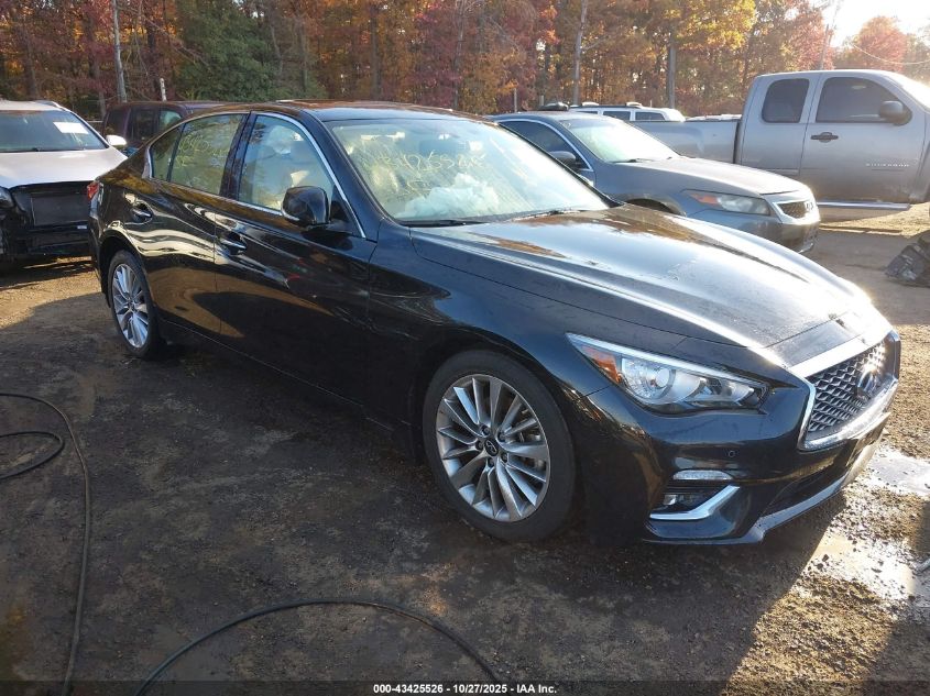 INFINITI Q50 LUXE AWD