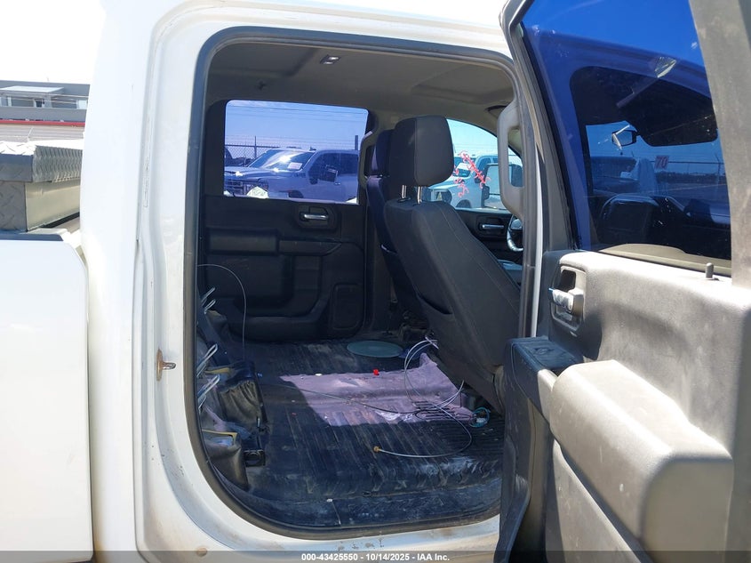 1GC4YLE76NF203531 2022 CHEVROLET SILVERADO photo no. 8