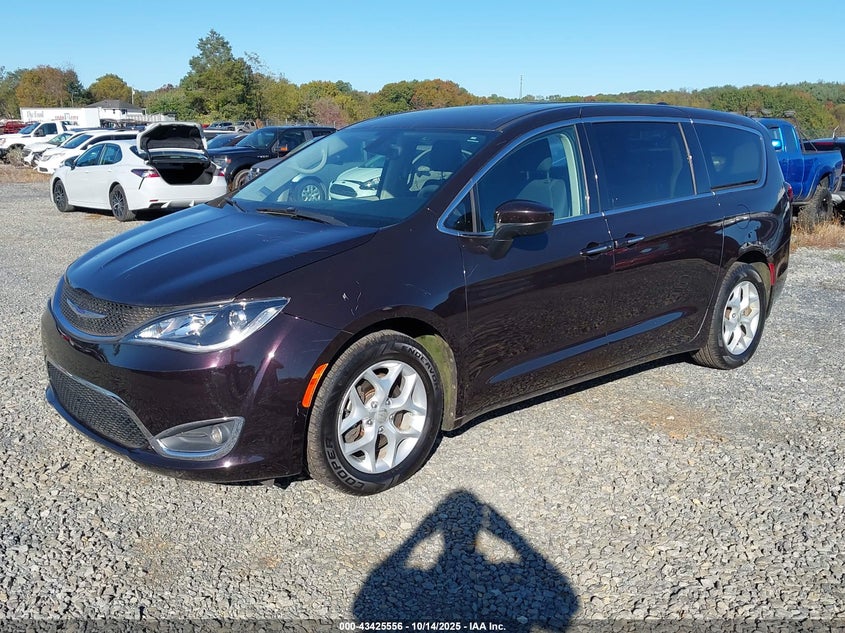 VIN 2C4RC1BG2HR777375 2017 CHRYSLER PACIFICA TOURING PLUS