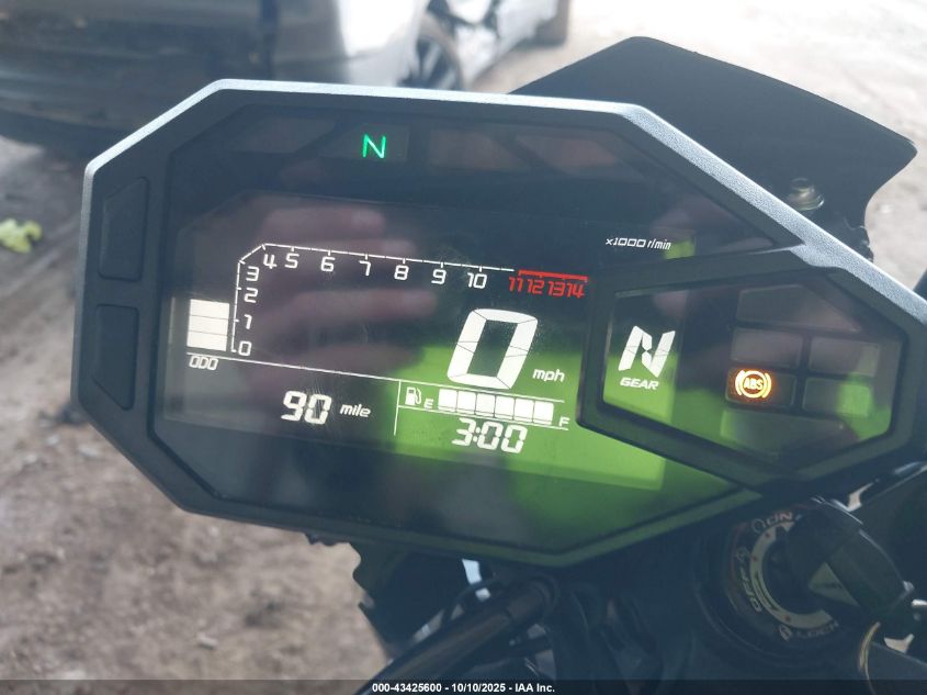 2025 Kawasaki Er500 VIN: ML5ERGE12SDA35802 Lot: 43425600