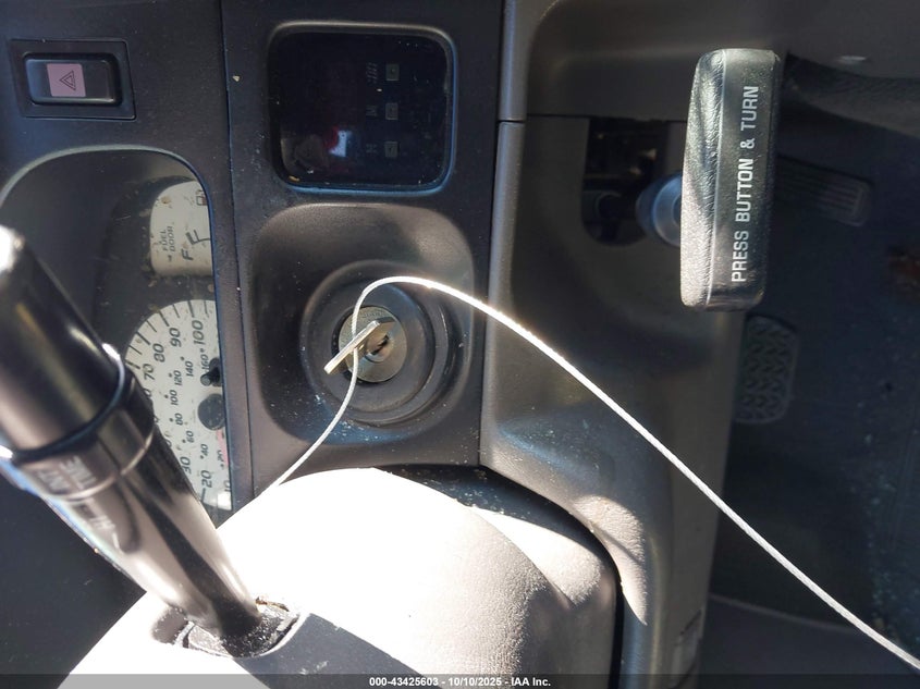 5TEGN92N51Z779734 2001 TOYOTA TACOMA photo no. 11