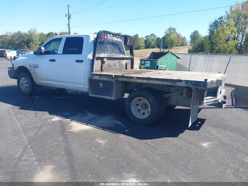 3C7WRTCLXJG325360 2018 RAM 3500 photo no. 3