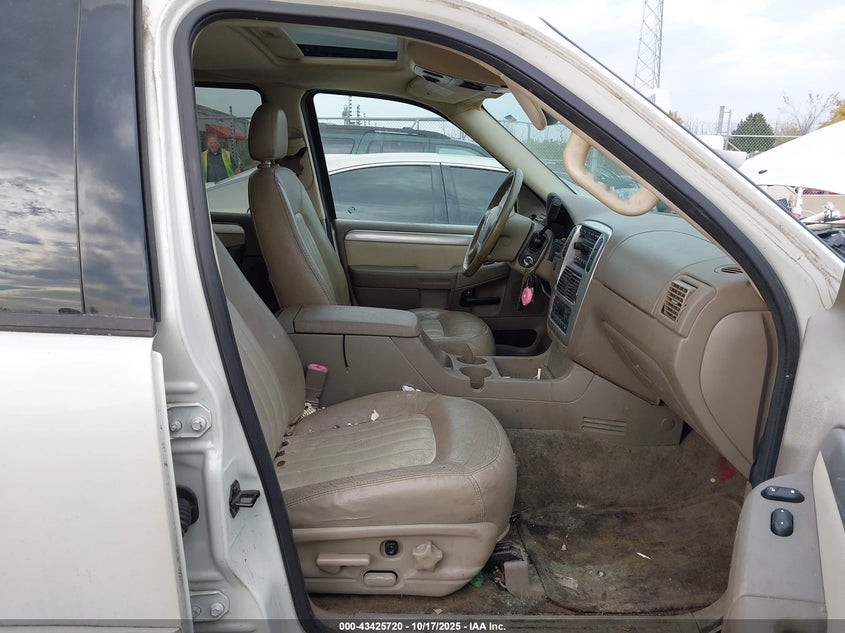 4M2DU86K33ZJ37943 2003 MERCURY MOUNTAINEER photo no. 5