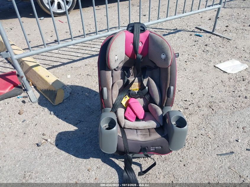 2025 Hyundai Elantra Se VIN: KMHLL4DG8SU916919 Lot: 43425802