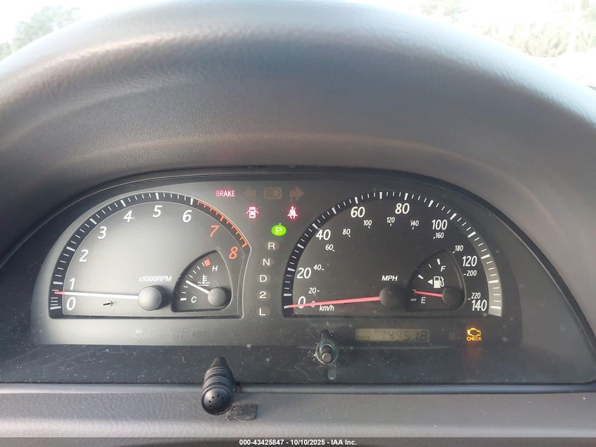 2002 Toyota Camry Le VIN: 4T1BE32K72U539619 Lot: 43425847