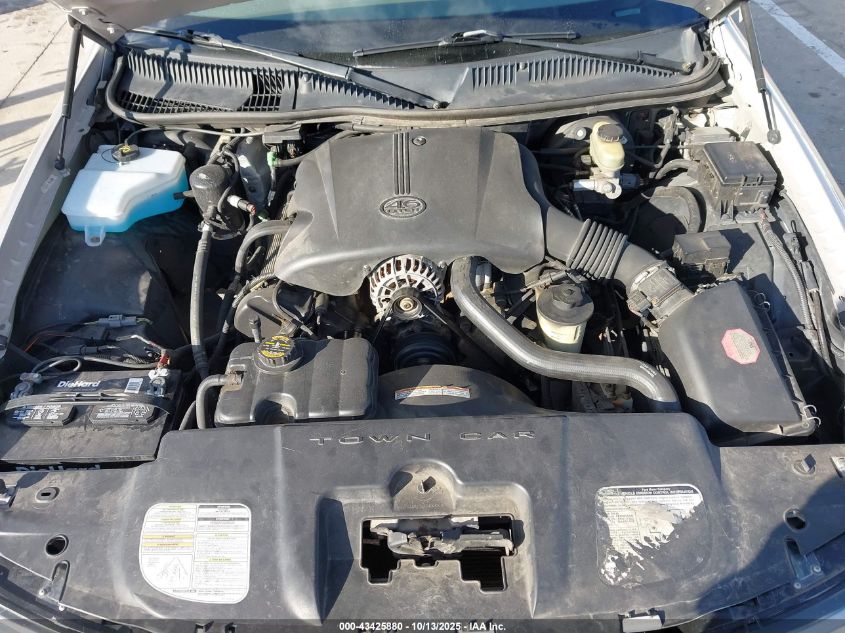 1999 Lincoln Town Car Executive VIN: 1LNHM81W3XY625671 Lot: 43425880