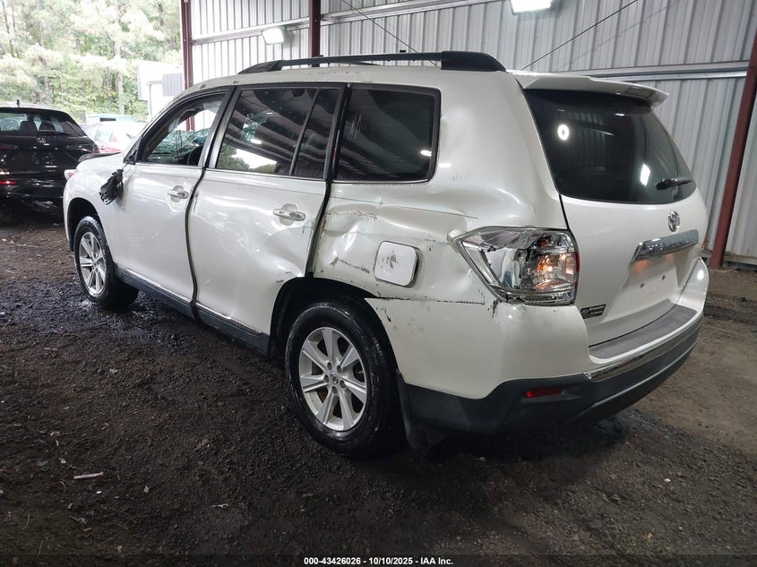 5TDZA3EH8DS043847 2013 TOYOTA HIGHLANDER photo no. 3