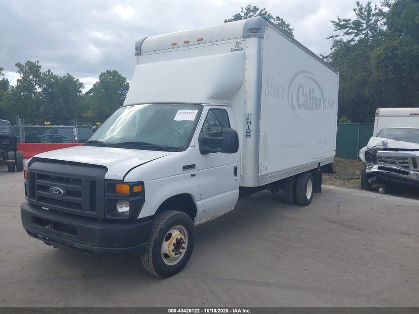 1FDWE3FL8GDC30611 2016 FORD ECONOLINE photo no. 2