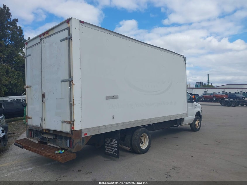 1FDWE3FL8GDC30611 2016 FORD ECONOLINE photo no. 4
