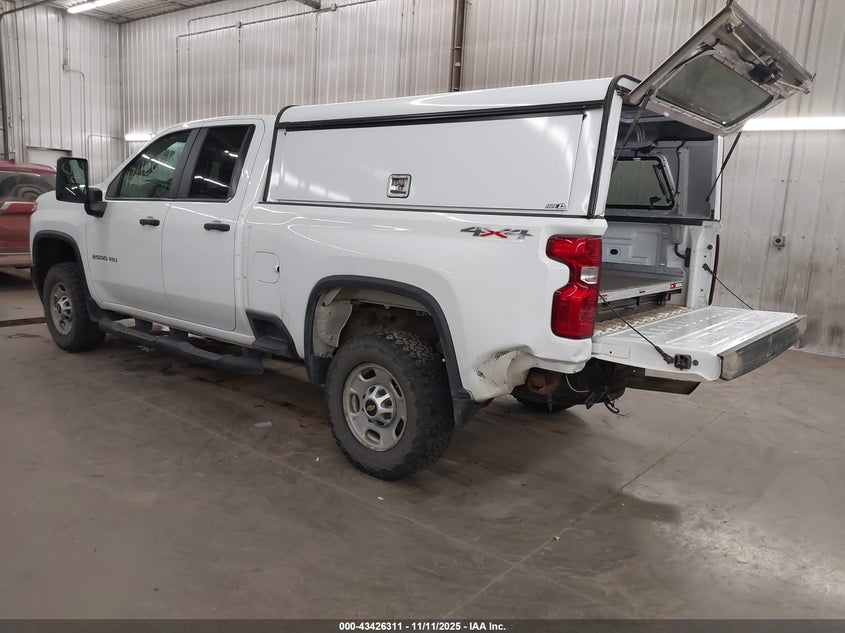 1GC2YLE74LF281813 2020 CHEVROLET SILVERADO photo no. 3