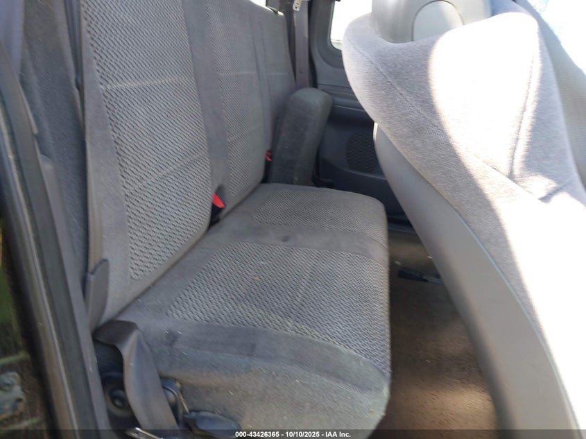 2002 Ford F-150 Lariat/Xl/Xlt VIN: 1FTRX18LX2NB15007 Lot: 43426365