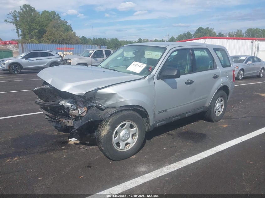 1FMCU02Z48KE51635 2008 FORD ESCAPE photo no. 2