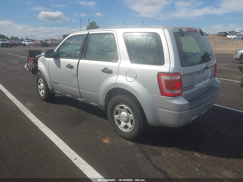 1FMCU02Z48KE51635 2008 FORD ESCAPE photo no. 3