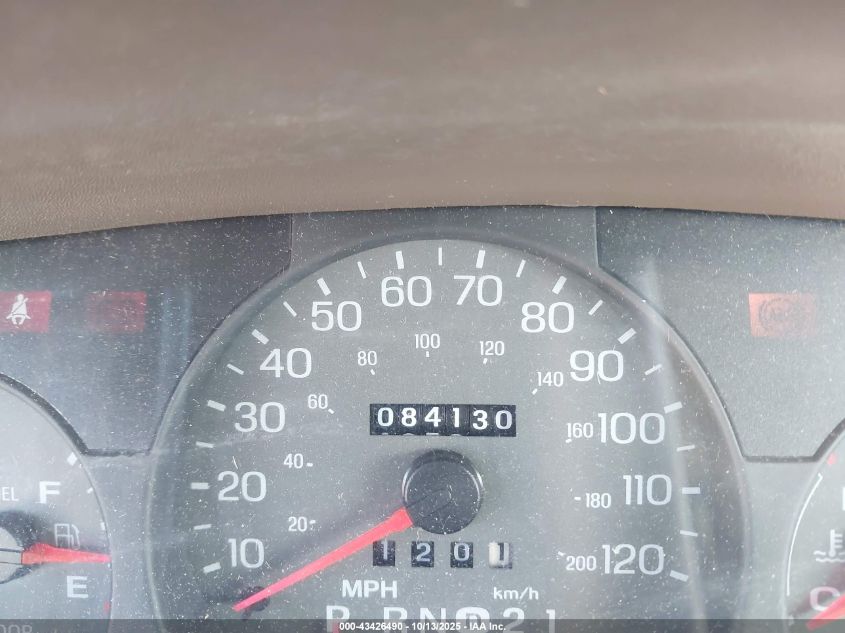 2000 Mercury Grand Marquis Gs VIN: 2MEFM74W3YX698234 Lot: 43426490