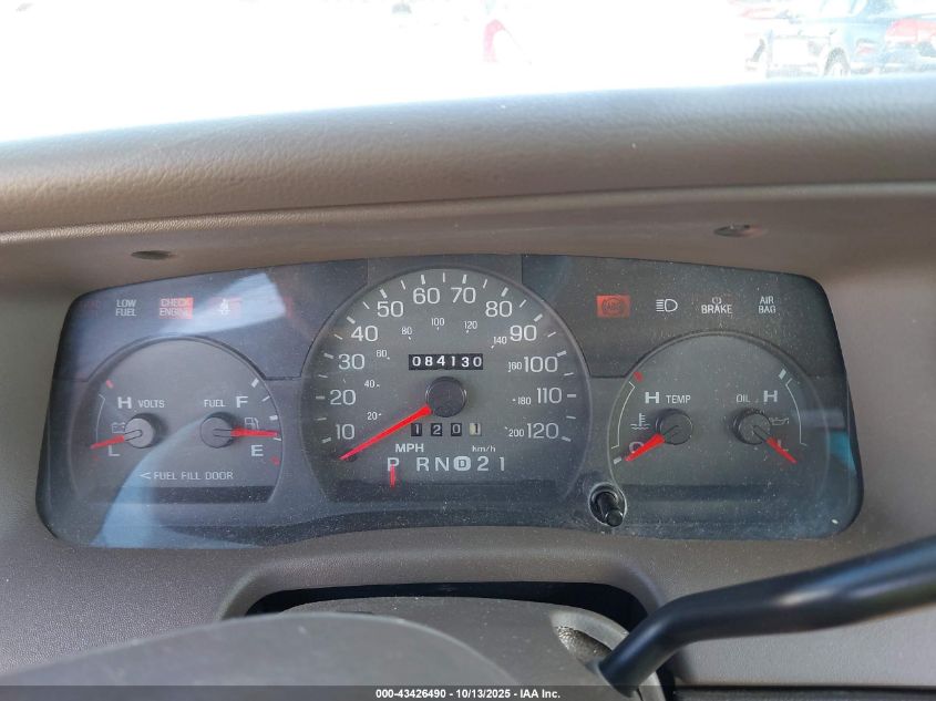 2000 Mercury Grand Marquis Gs VIN: 2MEFM74W3YX698234 Lot: 43426490