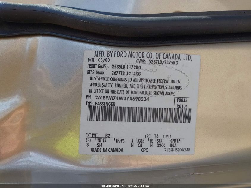 2000 Mercury Grand Marquis Gs VIN: 2MEFM74W3YX698234 Lot: 43426490