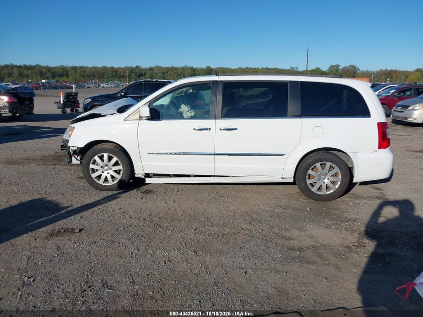 2015 Chrysler Town & Country Touring VIN: 2C4RC1BGXFR620514 Lot: 43426521