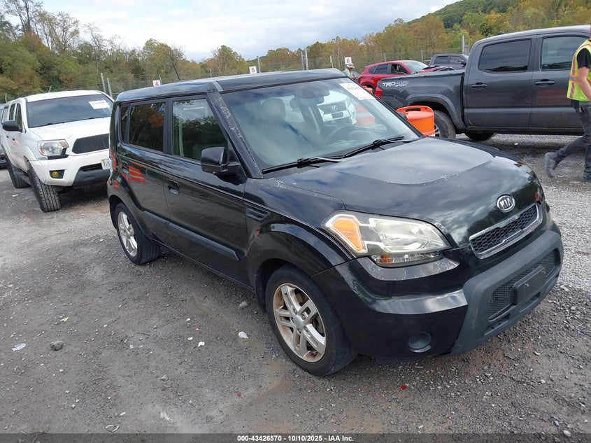KIA SOUL +