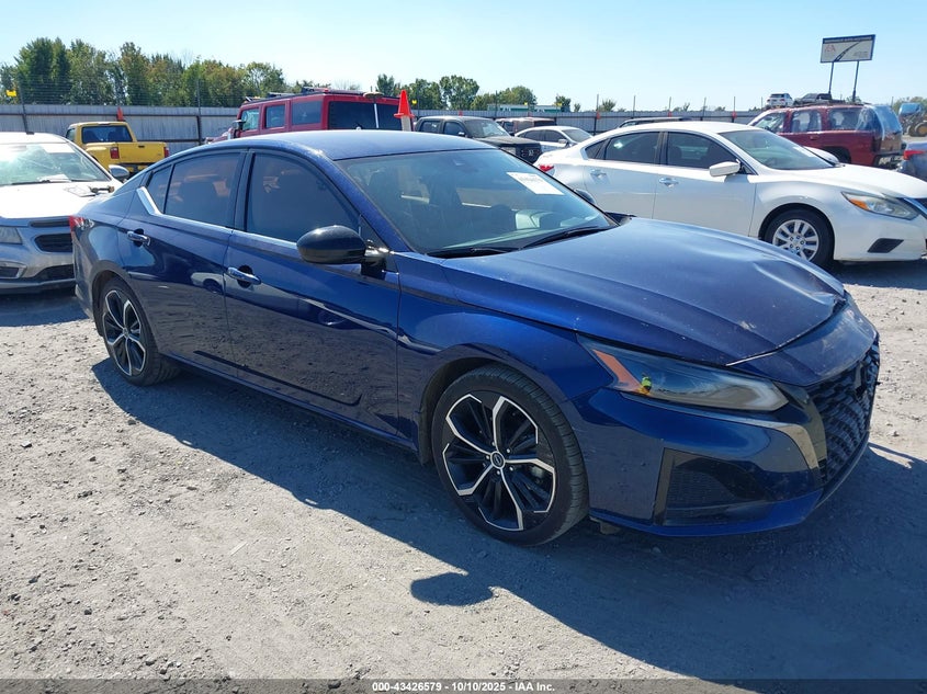 NISSAN ALTIMA SR FWD