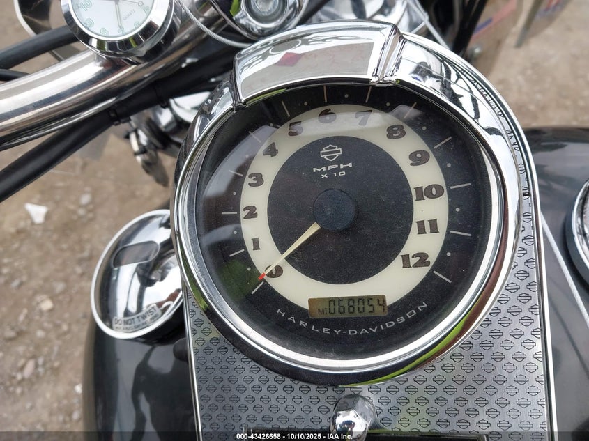 2005 HARLEY-DAVIDSON FLSTNI 1HD1JDB195Y100135