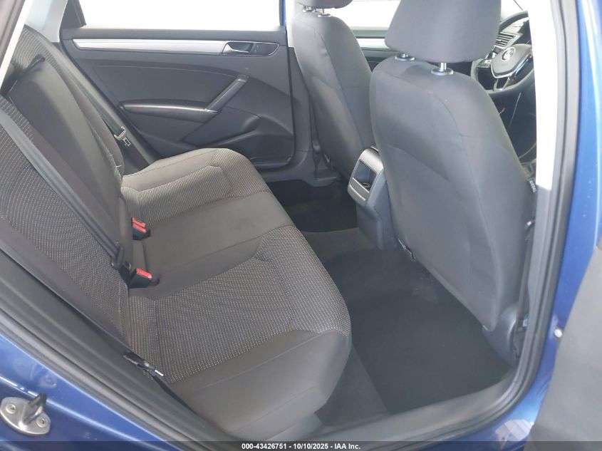 2017 Volkswagen Passat 1.8T S VIN: 1VWAT7A31HC077593 Lot: 43426751