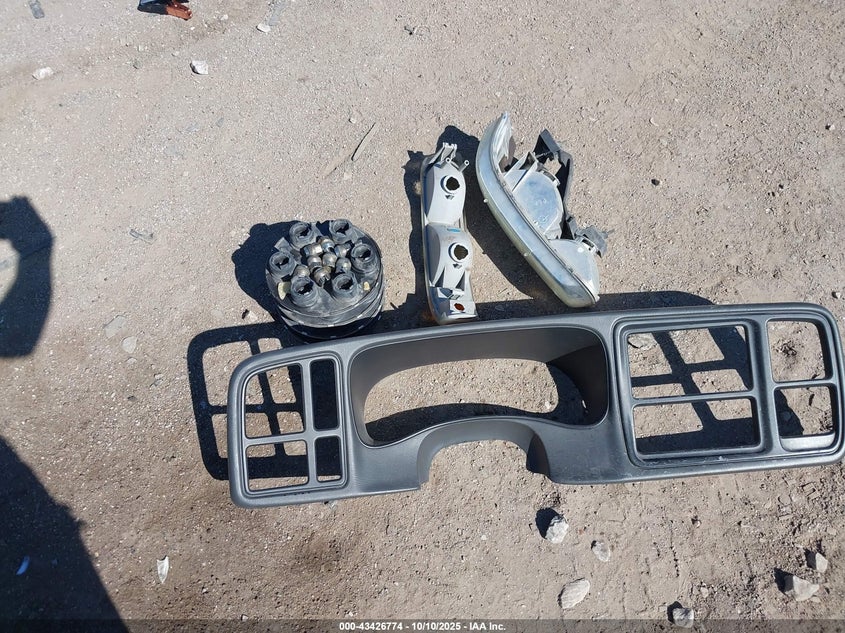 2003 Chevrolet Suburban 1500 Ls VIN: 3GNFK16Z83G283917 Lot: 43426774