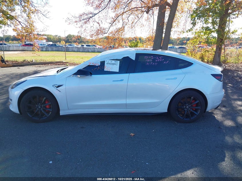 2019 Tesla Model 3 Long Range/Performance VIN: 5YJ3E1EB6KF393683 Lot: 43426812