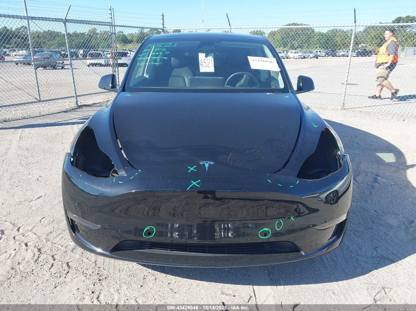 2022 Tesla Model Y Performance Dual Motor All-Wheel Drive VIN: 7SAYGDEF3NF557760 Lot: 43426846