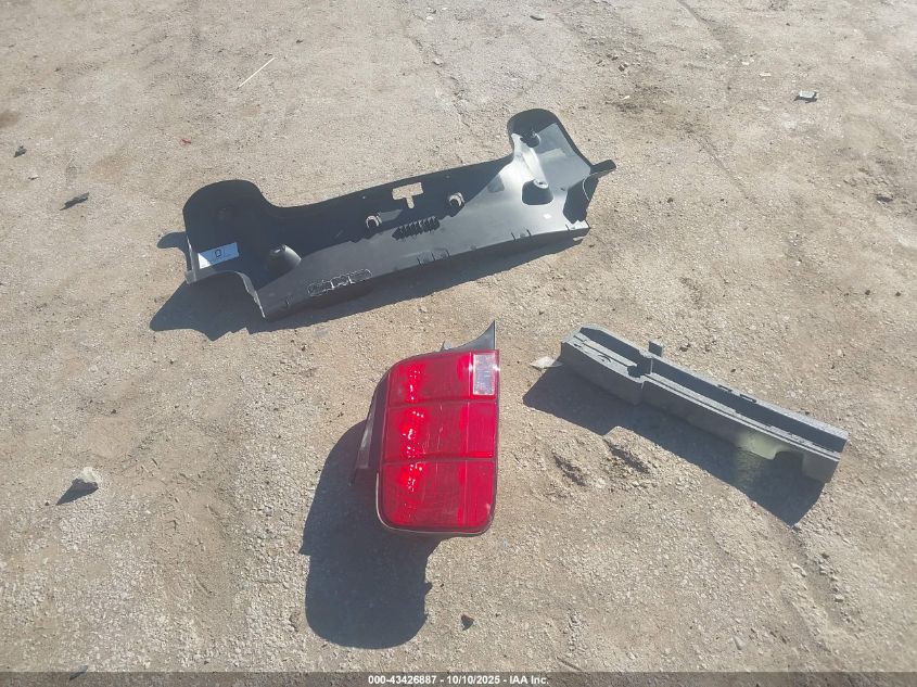 2008 Ford Mustang VIN: 1ZVHT82H685120215 Lot: 43426887