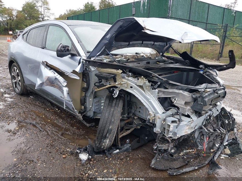 2022 Ford Mustang Mach-E Premium