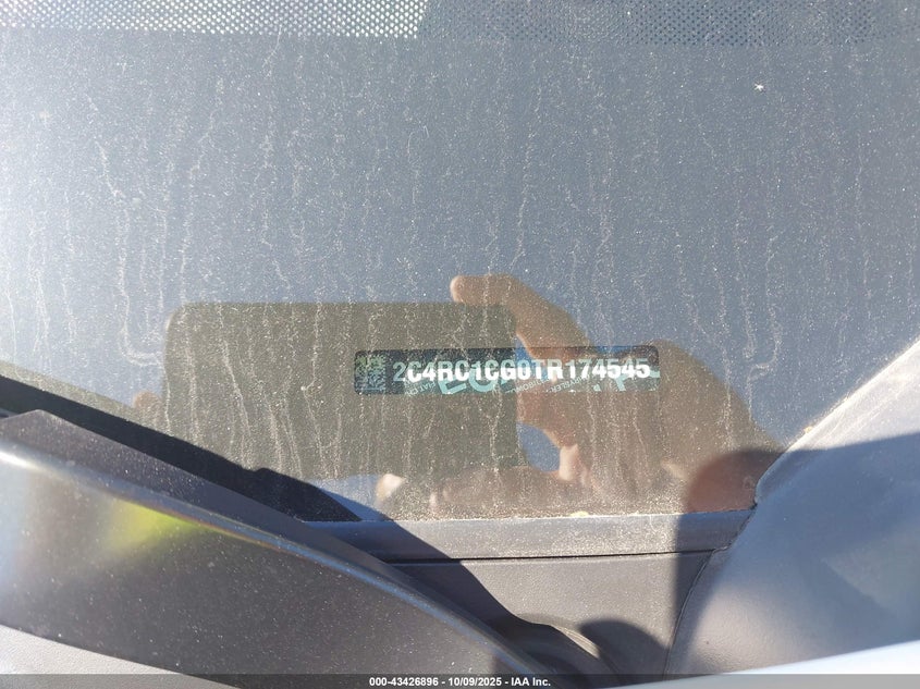 2C4RC1CG0TR174545 2026 CHRYSLER VOYAGER photo no. 5