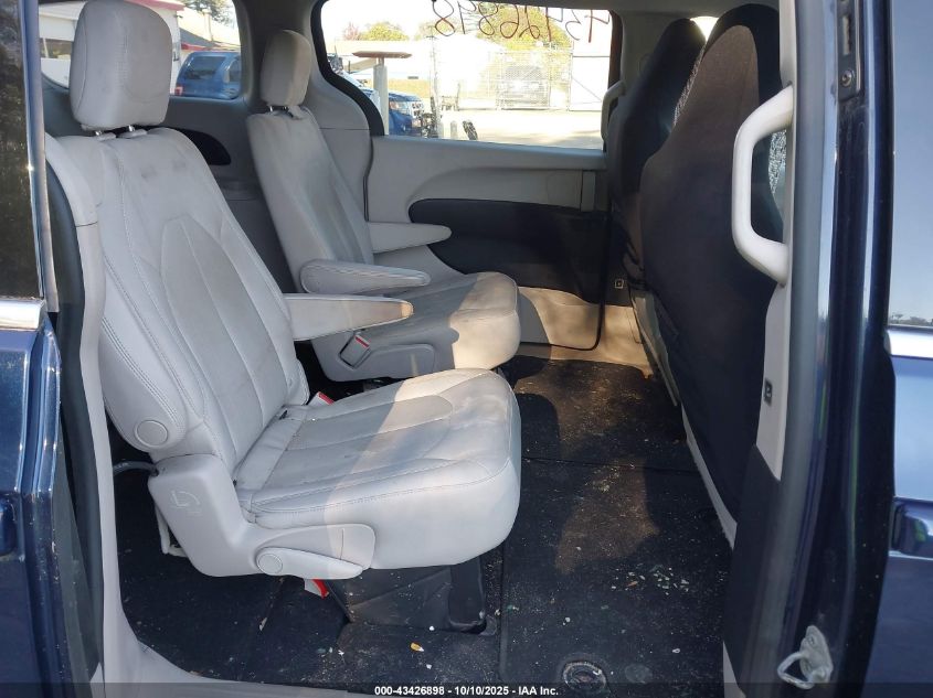 2017 Chrysler Pacifica Touring VIN: 2C4RC1DGXHR579012 Lot: 43426898