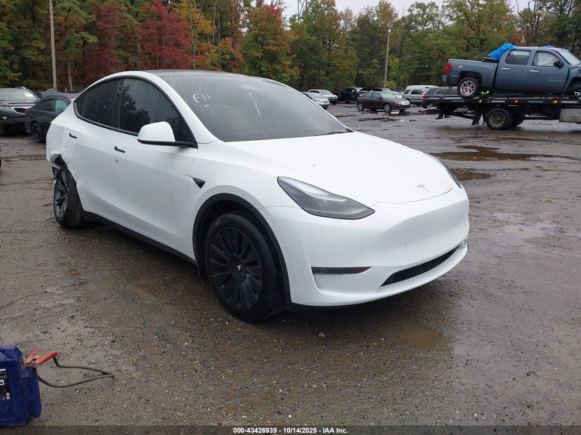TESLA MODEL Y LONG RANGE DUAL MOTOR REAR-WHEEL DRIVE
